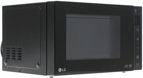 Микроволновая печь LG NeoChef MW23W35GIB черный