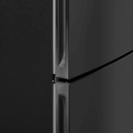 Холодильник с морозильником MAUNFELD MFF200NFSBE черный