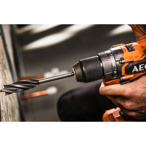 Дрель-шуруповерт AEG 18В BS18SBL2-202C (4935480056) 2АКБ+ЗУ